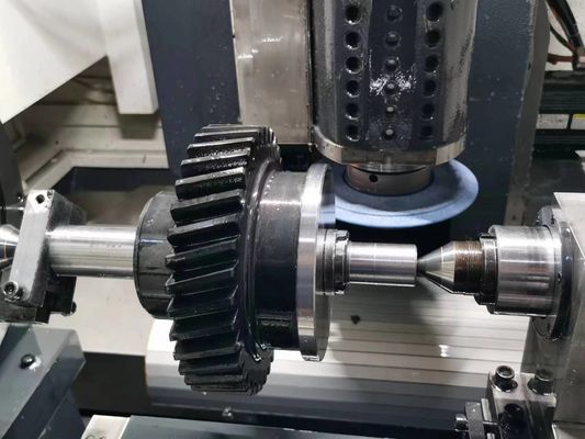 Высокоскоростная одиночная шестерня Ra0.8 передачи 17CrNiMo6 поезда винтовой зубчатой передачи стальная