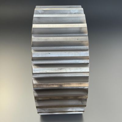 Зубчатые колеса ISO 7 класса для тяжелых условий эксплуатации на низких скоростях