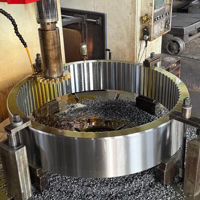 Внутренняя штурмовика с компактной внутренней сетчатой структурой для повышенной передачи мощности